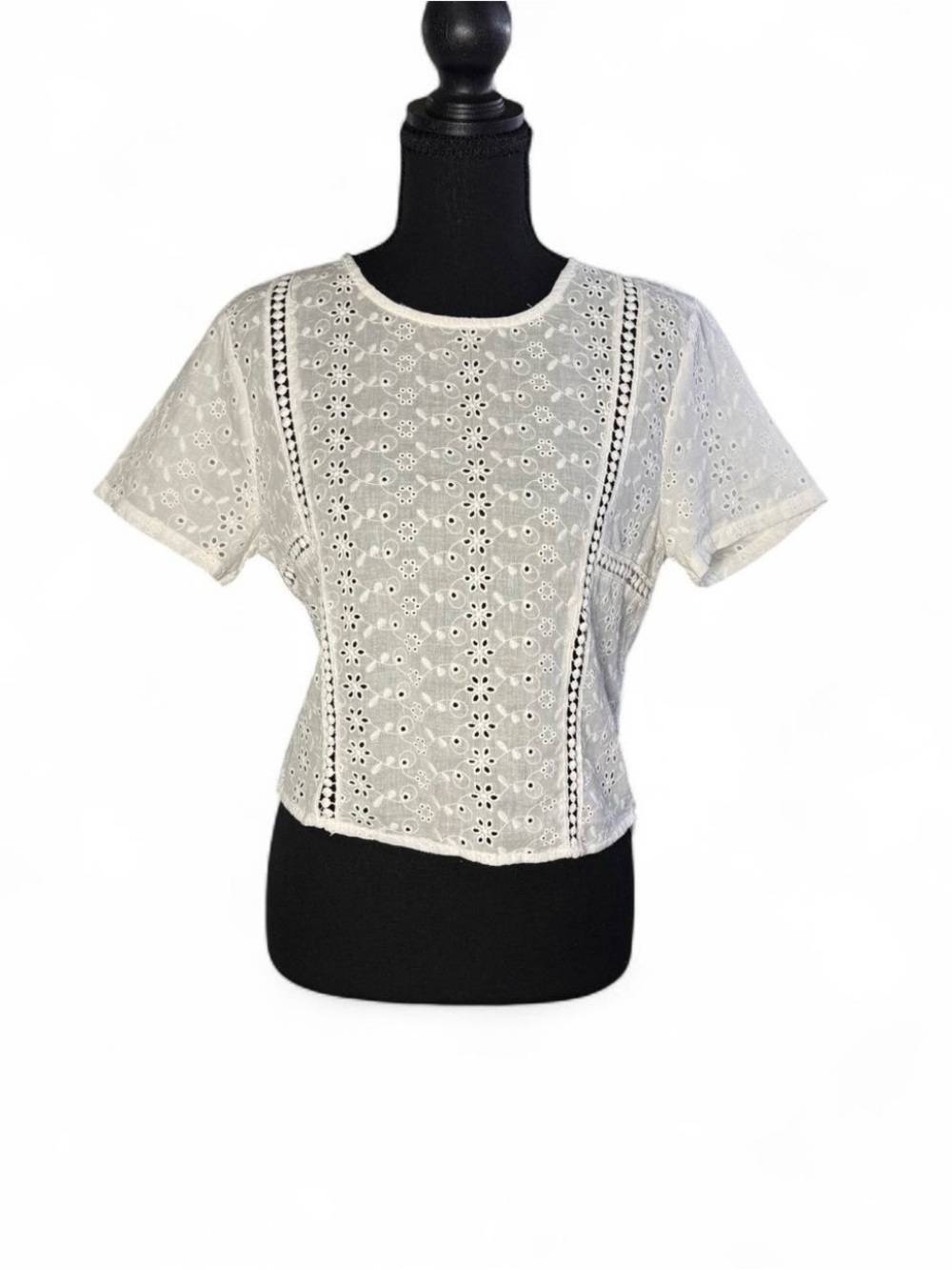 Lulus Size M White Cotton Eyelet Lace Top Short Sleeve Boho Cottagecore Blouse